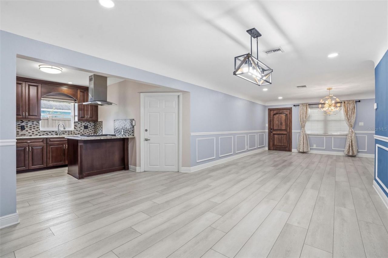 2121 Park Street N, Saint Petersburg, FL 33710 Photo