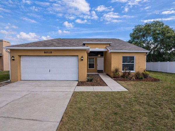 6018 CHARLOMA DRIVE , LAKELAND, FL 33812