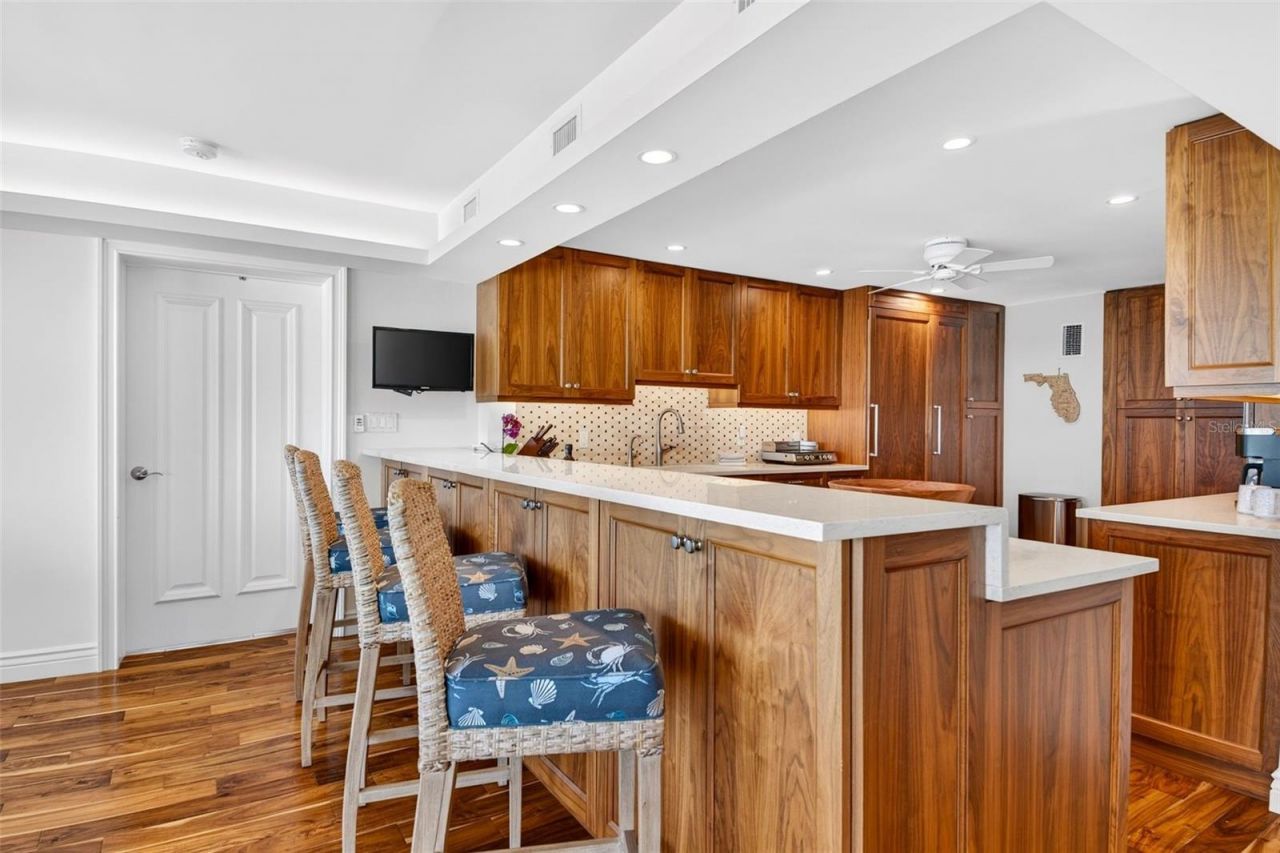 4708 Ocean Boulevard, Unit E4, Sarasota, FL 34242 Photo