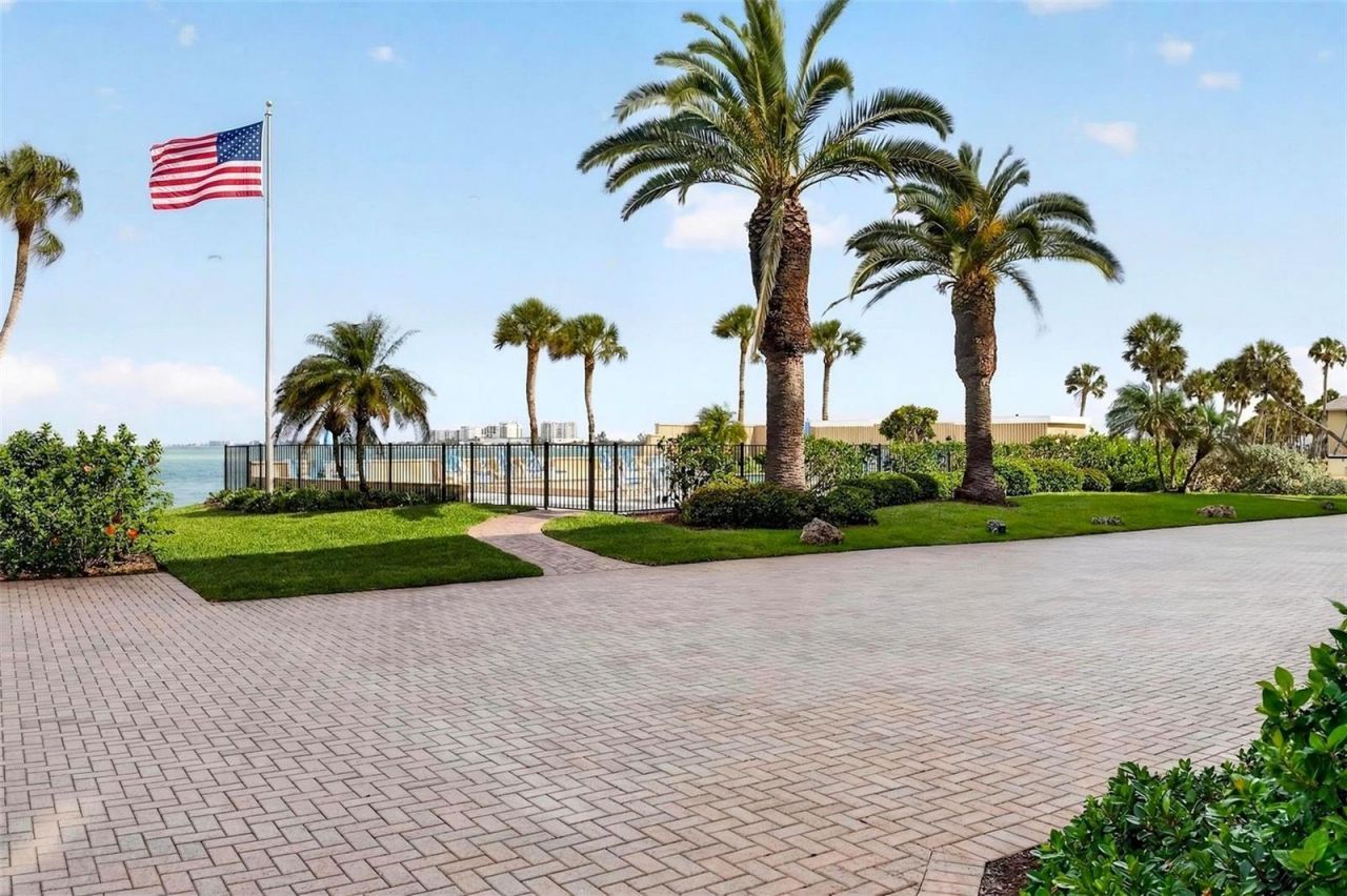 4708 Ocean Boulevard, Unit E4, Sarasota, FL 34242 Photo