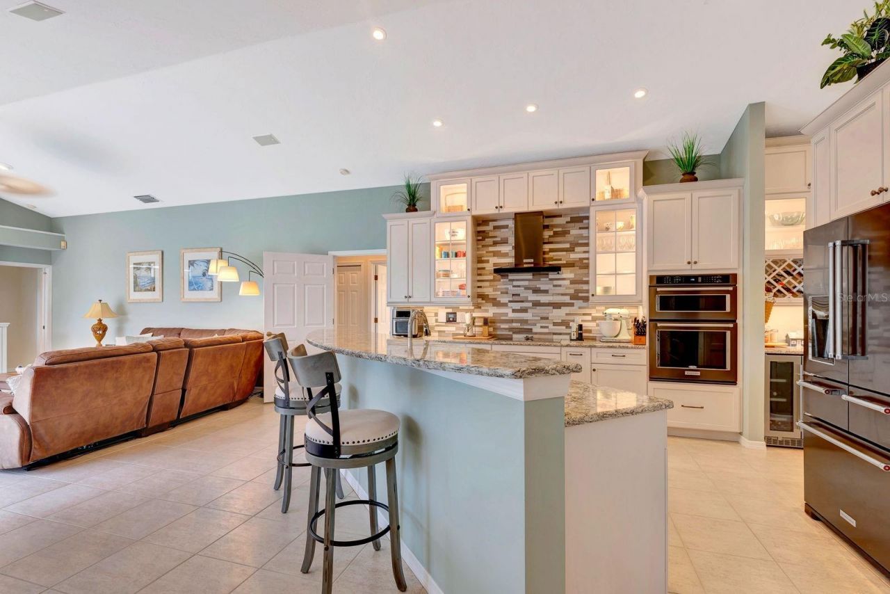 10005 Cherry Hills Avenue Circle, Bradenton, FL 34202 Photo