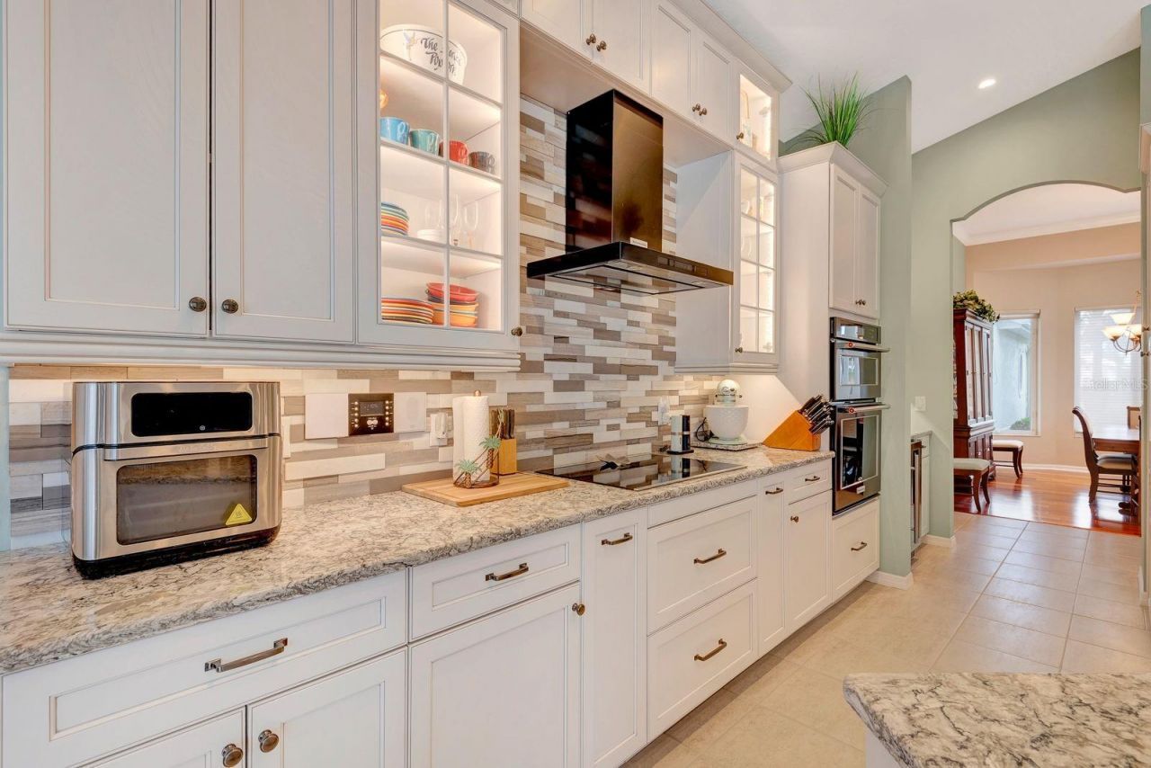 10005 Cherry Hills Avenue Circle, Bradenton, FL 34202 Photo