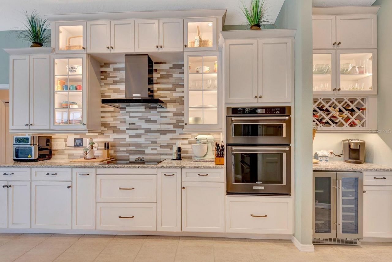 10005 Cherry Hills Avenue Circle, Bradenton, FL 34202 Photo