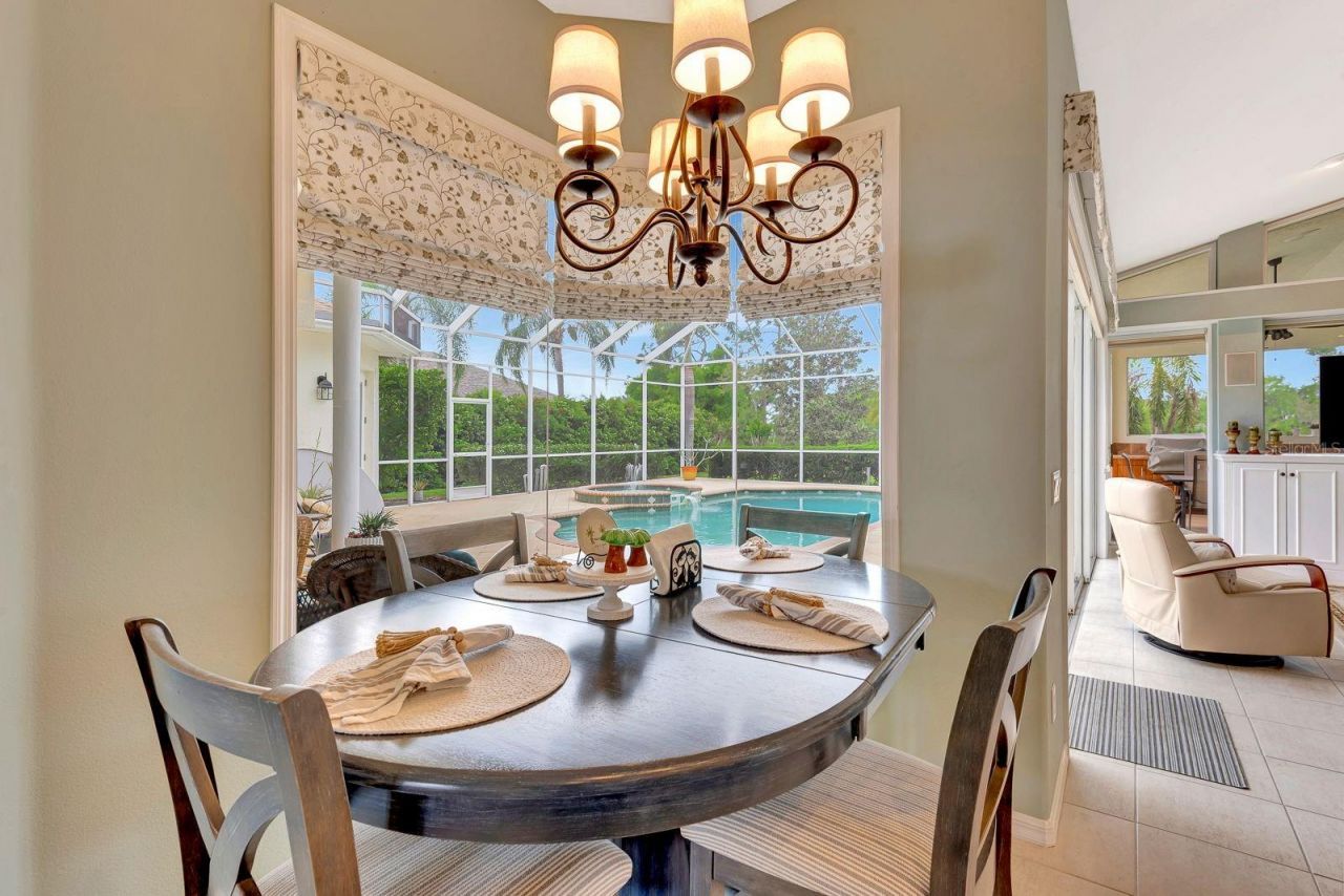 10005 Cherry Hills Avenue Circle, Bradenton, FL 34202 Photo