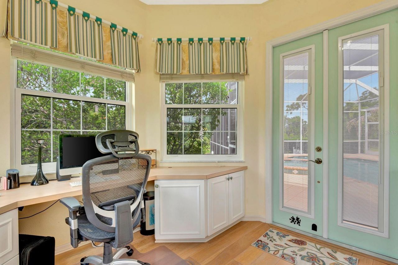 10005 Cherry Hills Avenue Circle, Bradenton, FL 34202 Photo