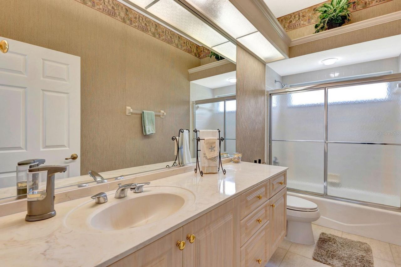 10005 Cherry Hills Avenue Circle, Bradenton, FL 34202 Photo