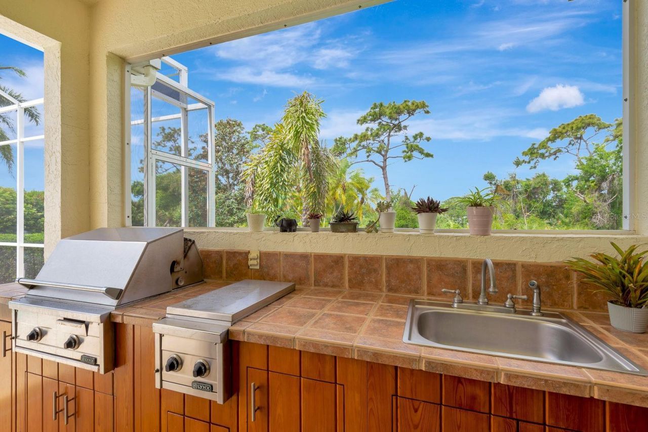 10005 Cherry Hills Avenue Circle, Bradenton, FL 34202 Photo