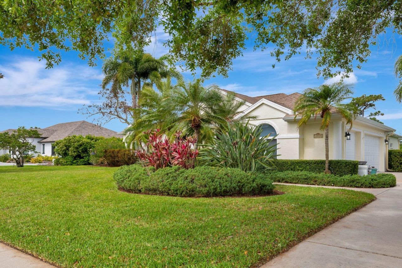 10005 Cherry Hills Avenue Circle, Bradenton, FL 34202 Photo