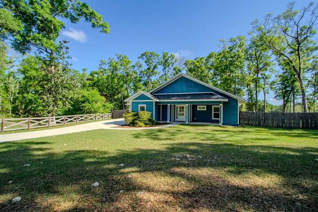 109 SW Round House Court , Fort White, FL 32038 Photo