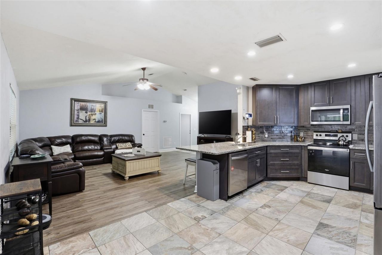 17583 NW 234th Terrace, High Springs, FL 32643 Photo