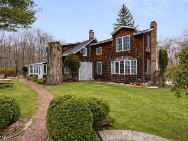 691 Ridgedale Ave, East Hanover, NJ 07936