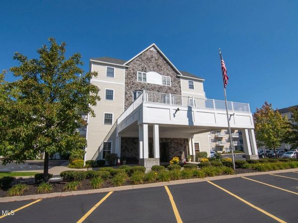 8 Wall Street, Unit APT 430, Clifton Park, NY 12065