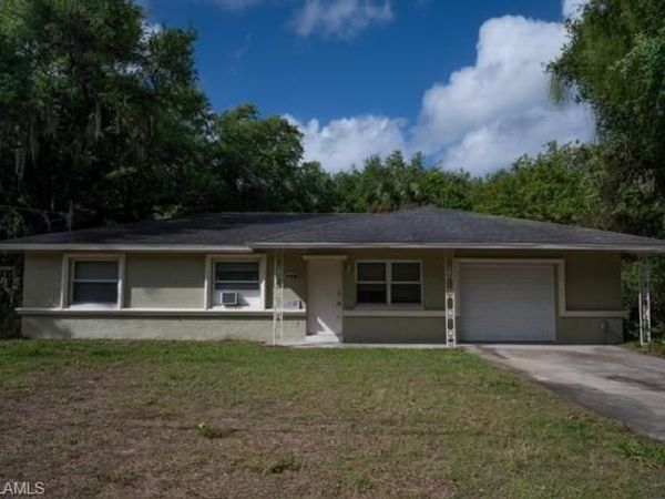 820 Tarpon ST , FORT MYERS, FL 33916
