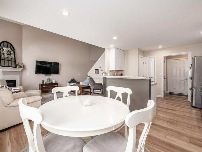 1611 Hampton Way, Grove City, OH 43123 Photo 12