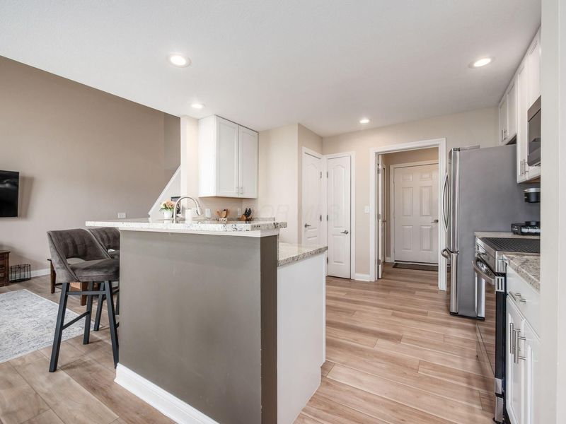 1611 Hampton Way, Grove City, OH 43123 Photo 14