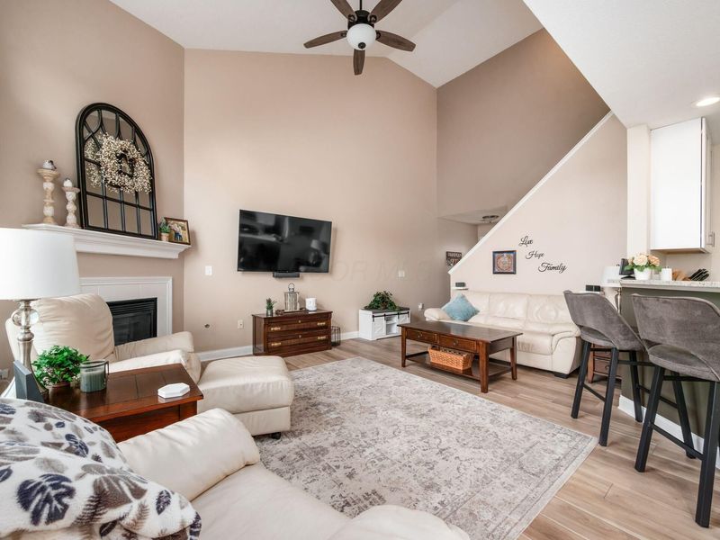 1611 Hampton Way, Grove City, OH 43123 Photo 8