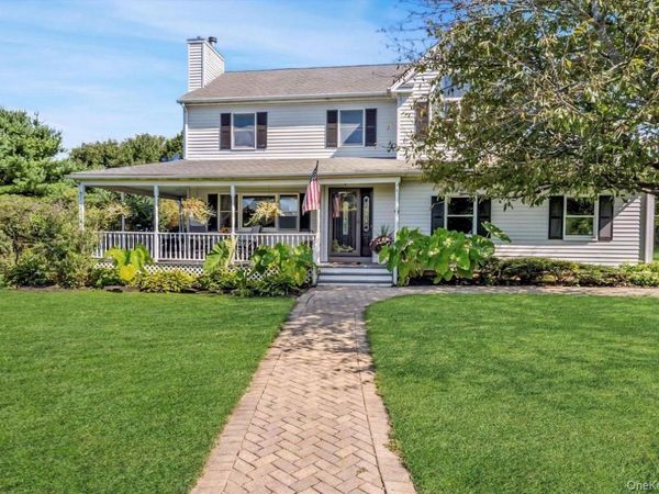 97 Grant Drive , Aquebogue, NY 11901