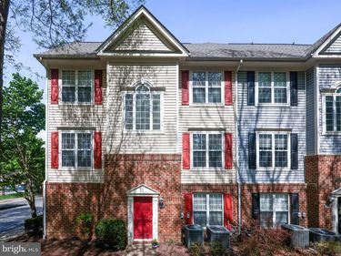 8073 NICOSH CIRCLE LANE, Unit 53, FALLS CHURCH, VA 22042
