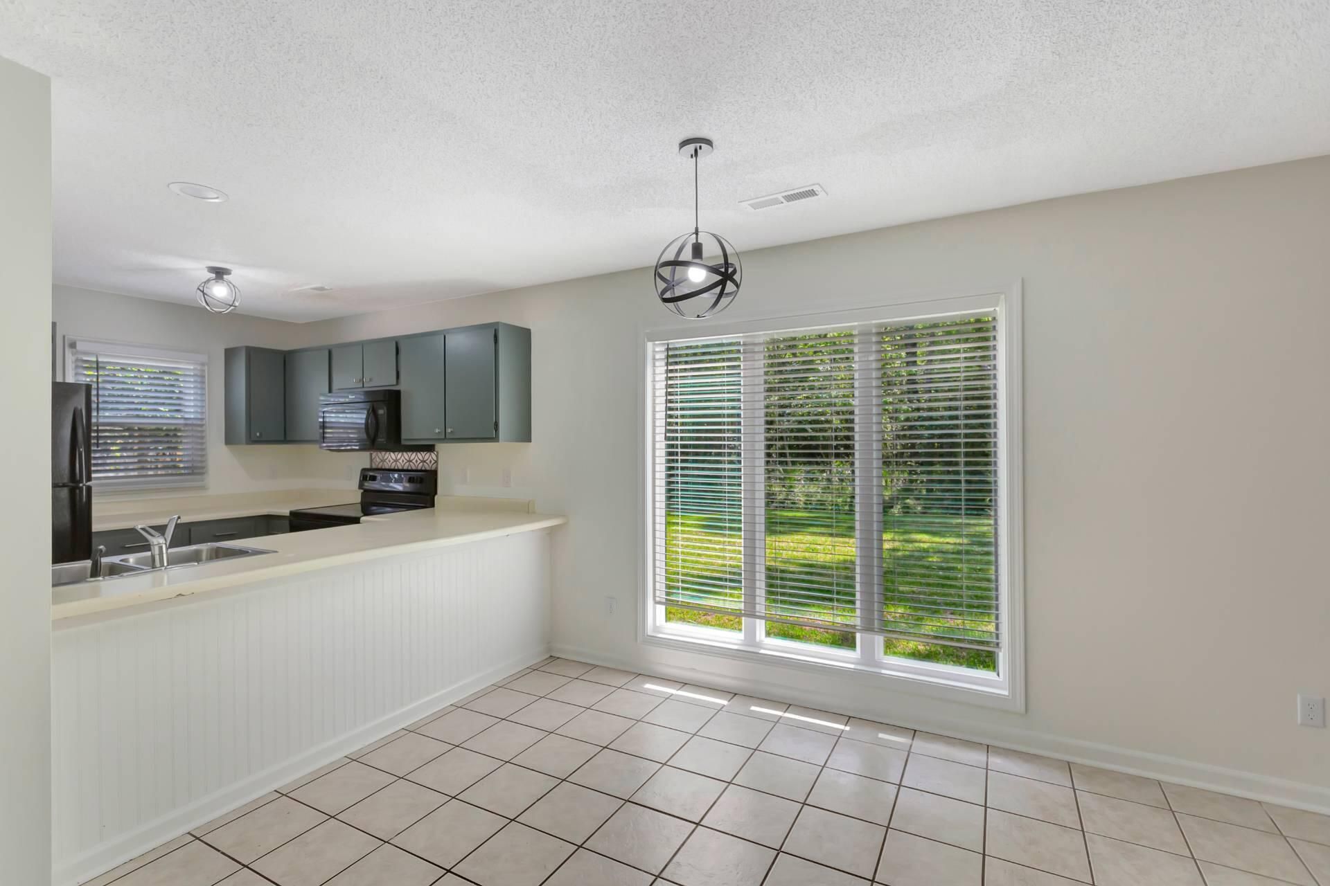 4407 Great Oak Drive Photo 11