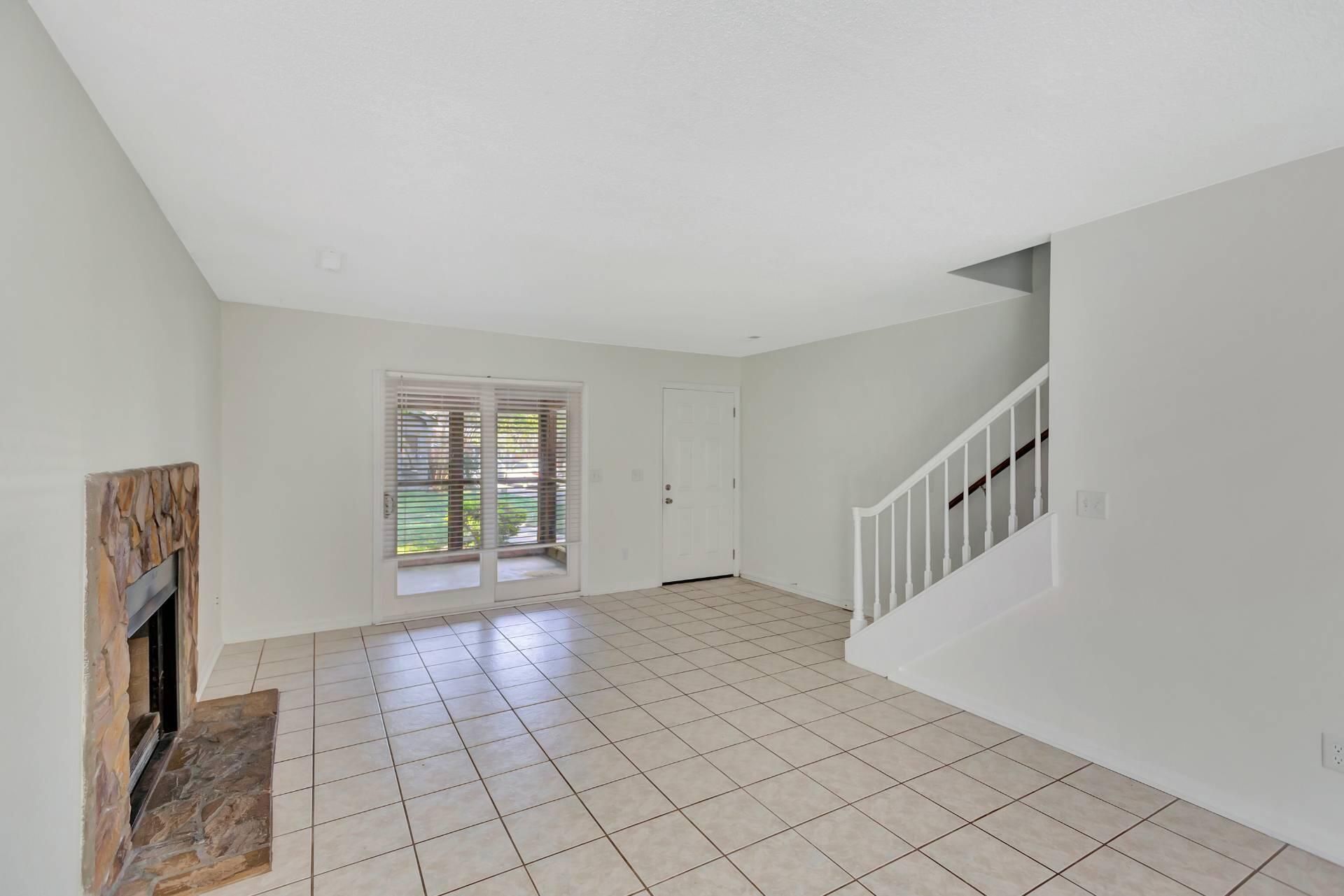 4407 Great Oak Drive Photo 9