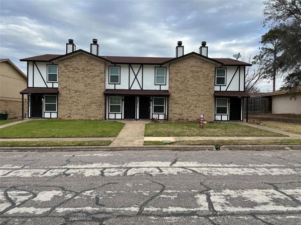 2017 Paisley Drive, Unit D, Arlington, TX 76015