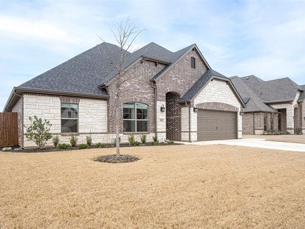912 Meadow View Drive, Cleburne, TX 76033