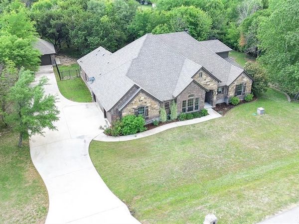 5001 Oak Mill Drive, Fort Worth, TX 76135