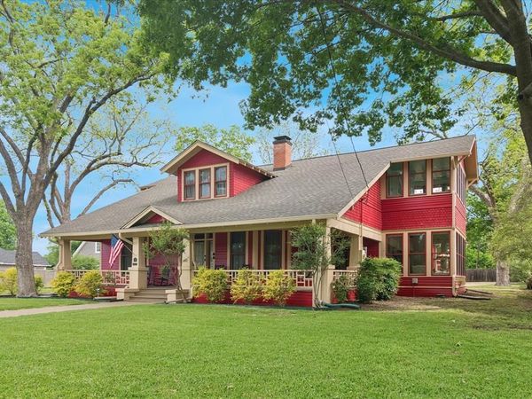 309 E Marvin Avenue, Waxahachie, TX 75165