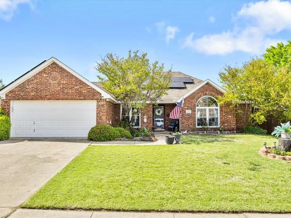 302 Glen Oak Trail, Forney, TX 75126