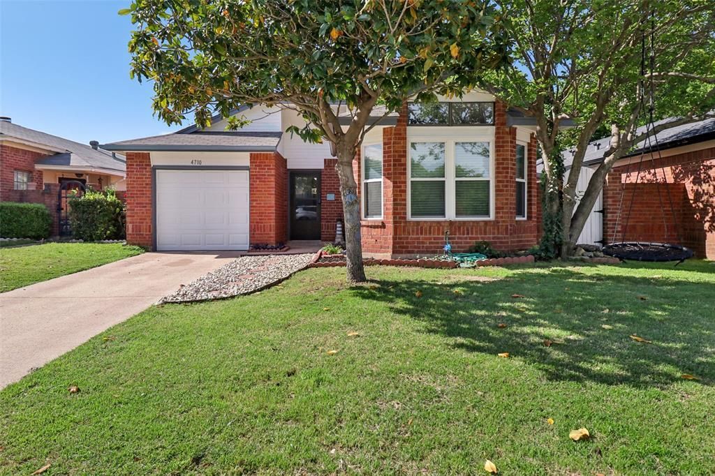 4710 Poppy Drive E, Fort Worth, TX 76137 Main Photo