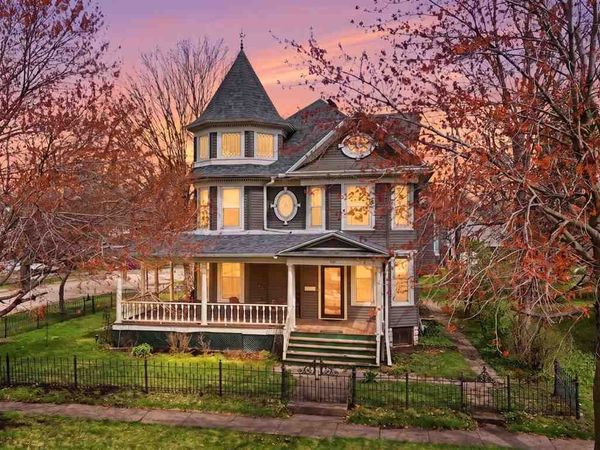 320 W Jefferson St, Washington, IA 52353