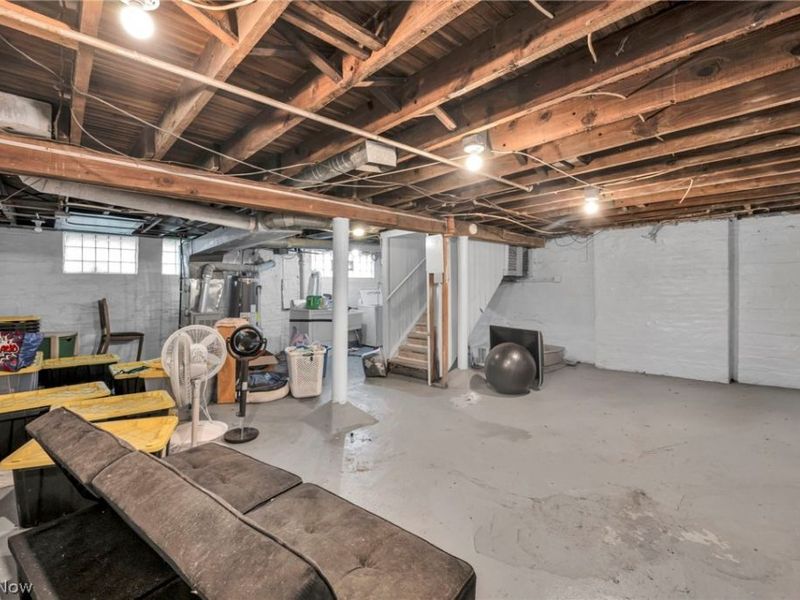 18950 Meredith Avenue , Euclid, OH 44119 Photo 31