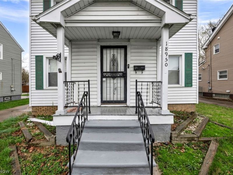 18950 Meredith Avenue , Euclid, OH 44119 Photo 4