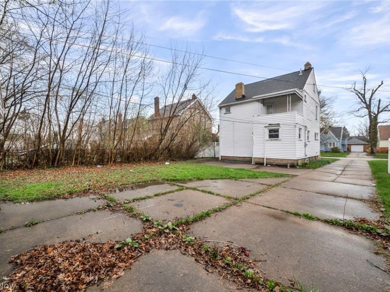 18950 Meredith Avenue , Euclid, OH 44119 Photo 9