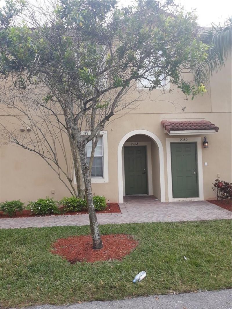 9082 Plymouth Place, Unit 9082, Tamarac, FL 33321 Photo
