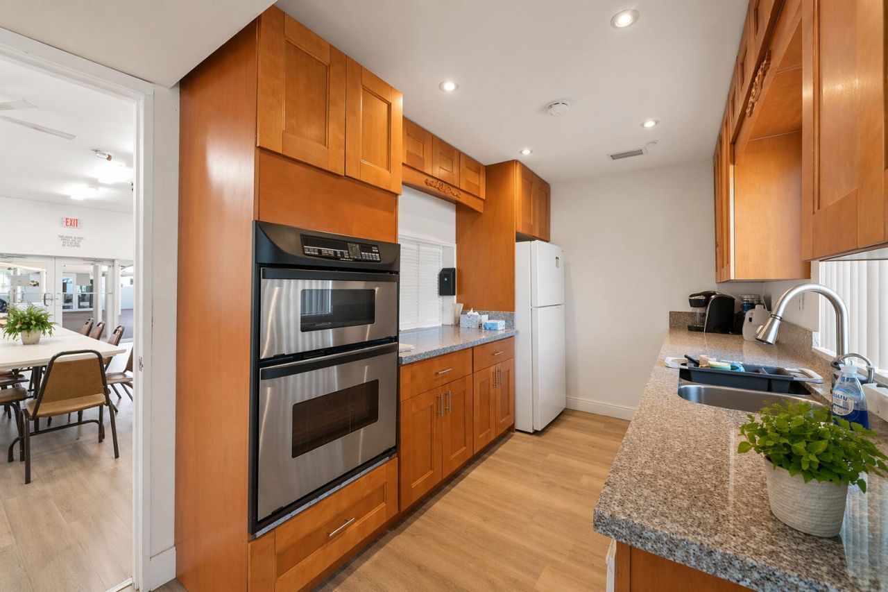 2631 W Golf Boulevard, Pompano Beach, FL 33064 Photo