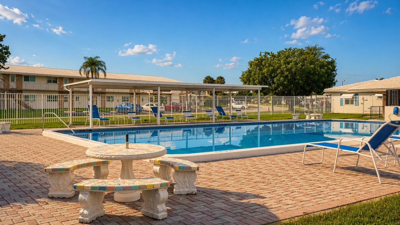 2631 W Golf Boulevard, Pompano Beach, FL 33064 Photo