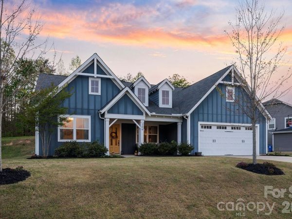 209 Country Lake Drive , Mooresville, NC 28115