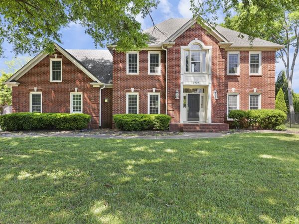 2929 Chaucer Dr, Murfreesboro, TN 37129