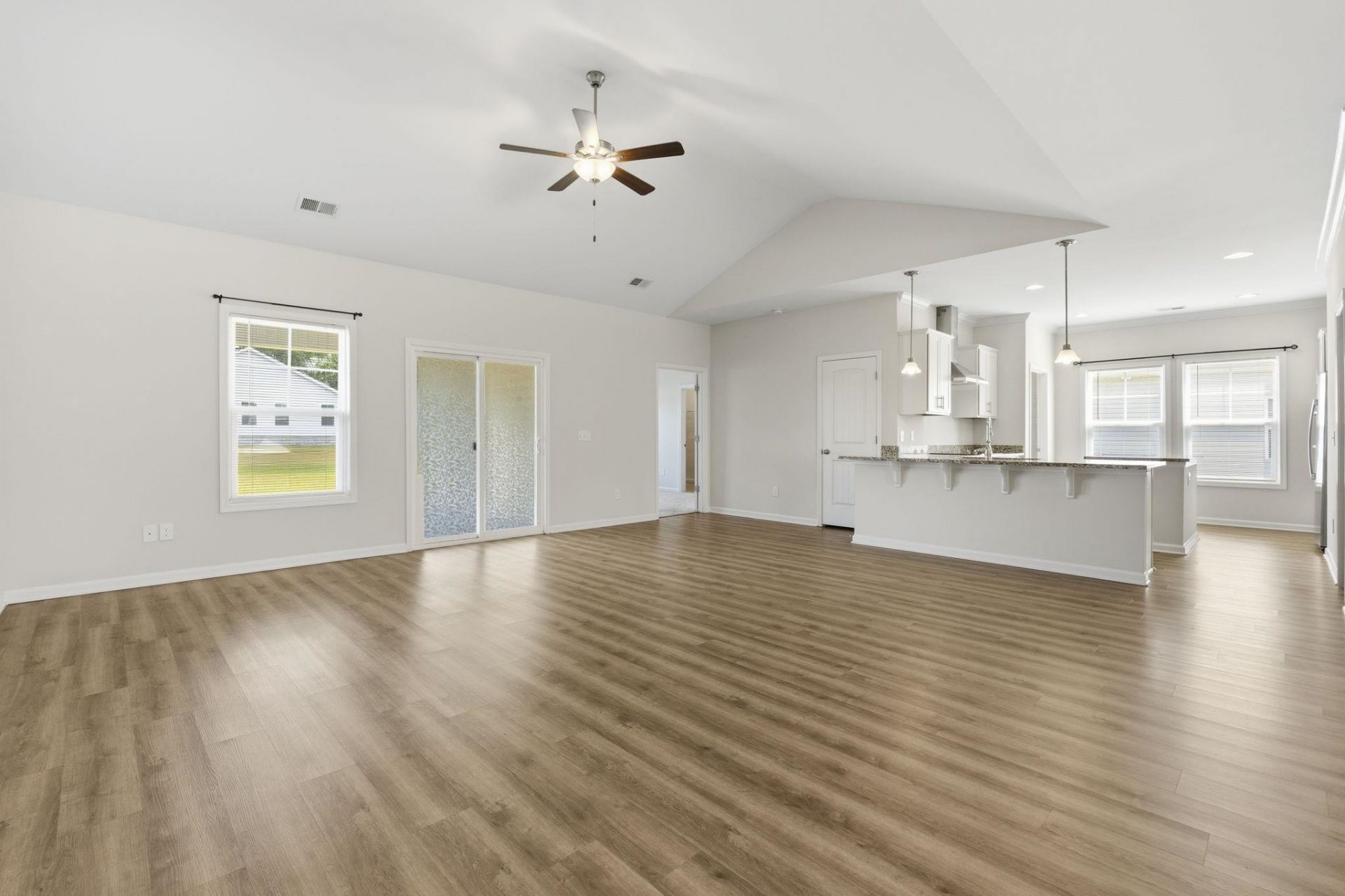 481 Honeyhill Loop Photo 9