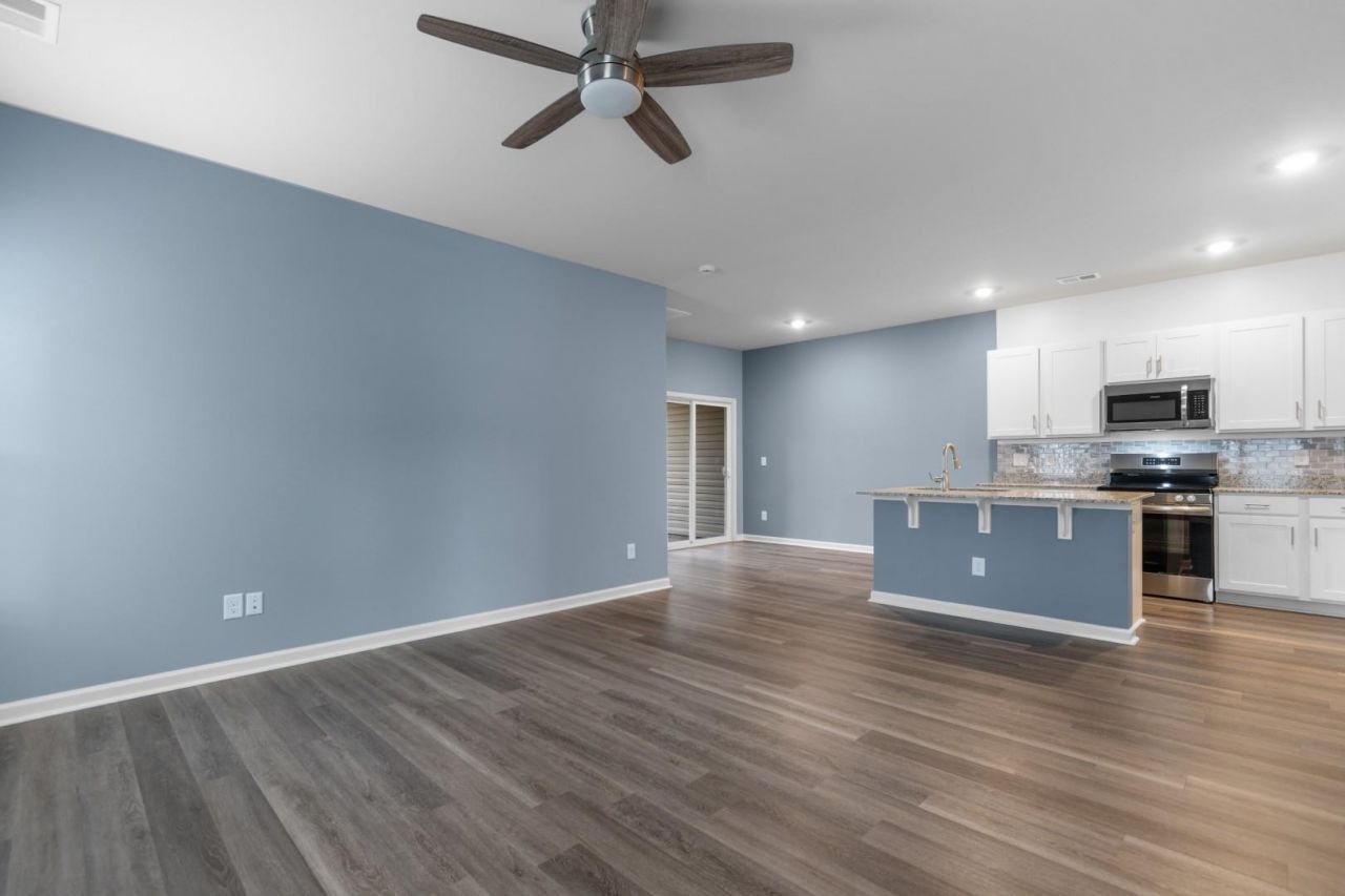 290 Sandridgebury Dr. Photo 11