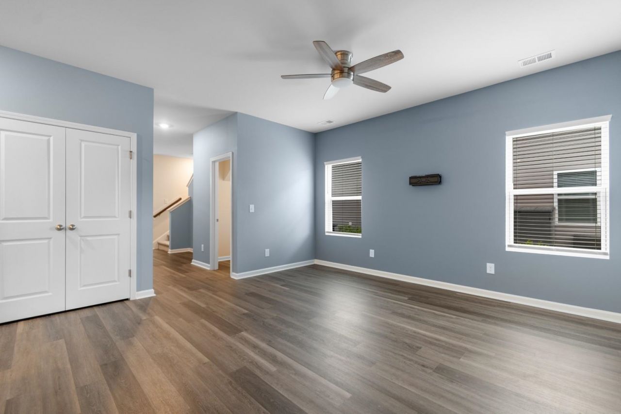 290 Sandridgebury Dr. Photo 12