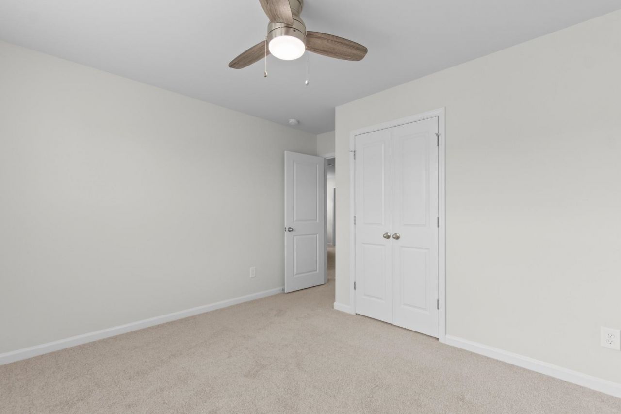 290 Sandridgebury Dr. Photo 16