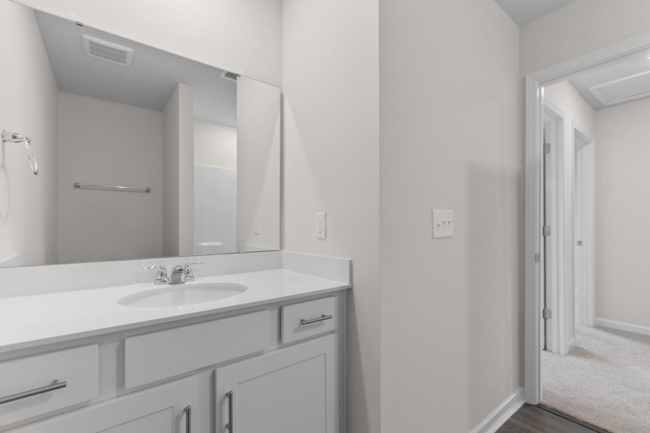 290 Sandridgebury Dr. Photo 18