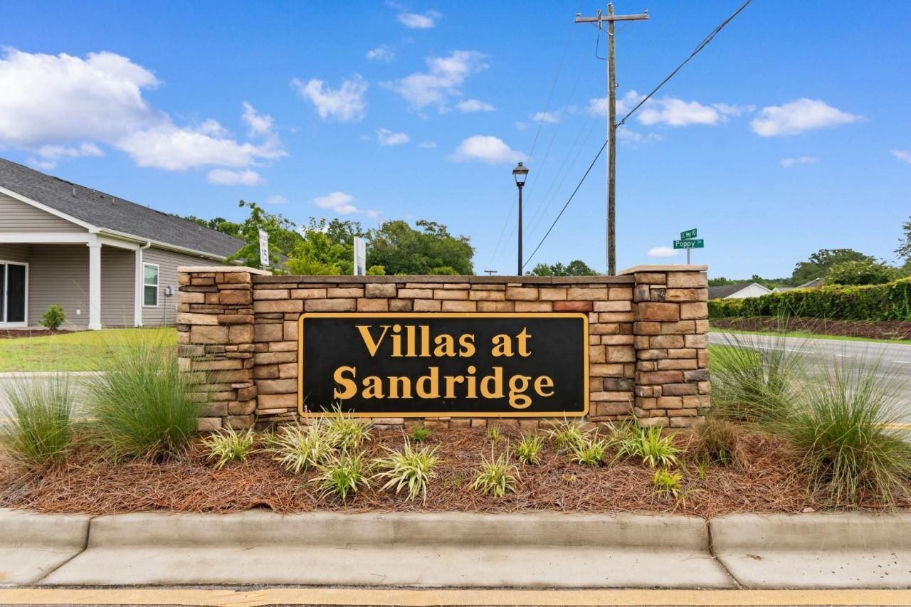 290 Sandridgebury Dr. Photo 36