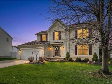 3494 Parkwood Common, Hamburg, NY 14075