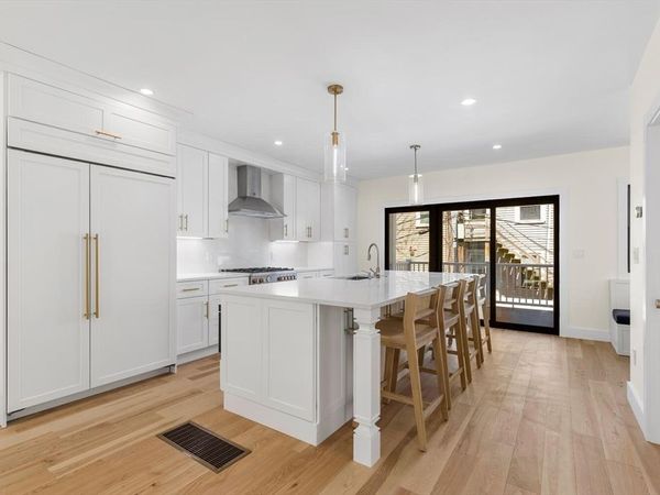 300 W 3rd St, Unit 300, Boston, MA 02127
