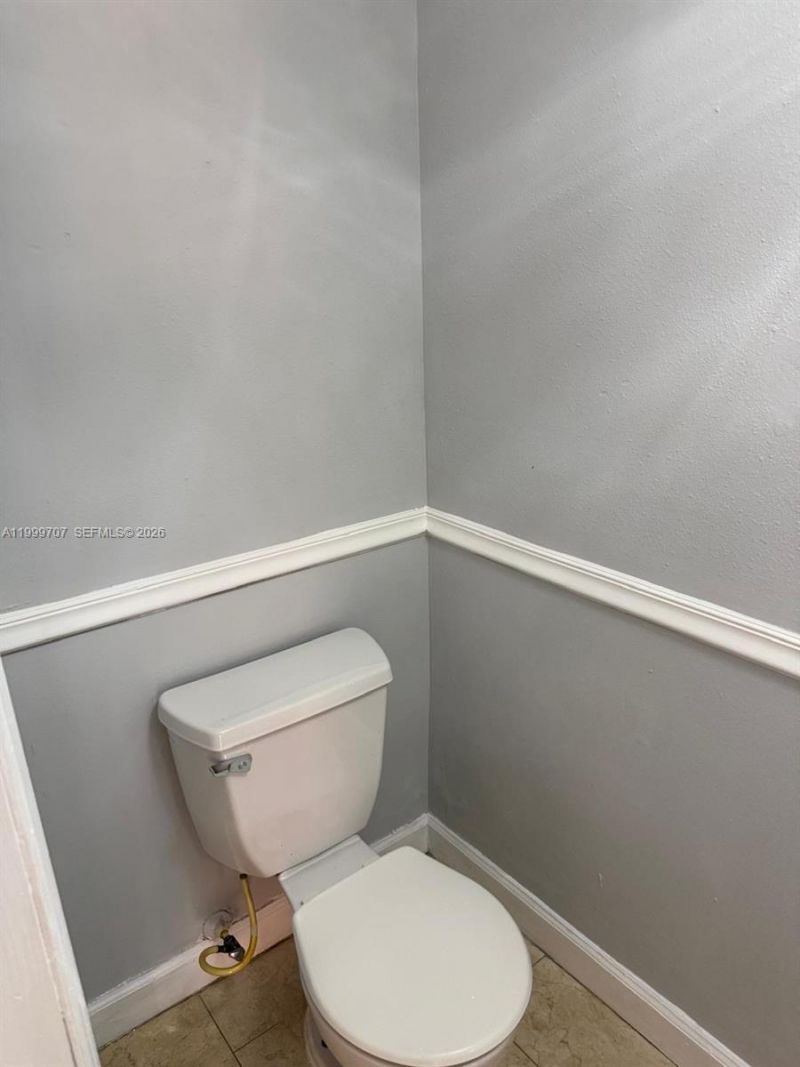 8428 NW 103rd St, Unit 104C, Hialeah Gardens, FL 33016 Photo