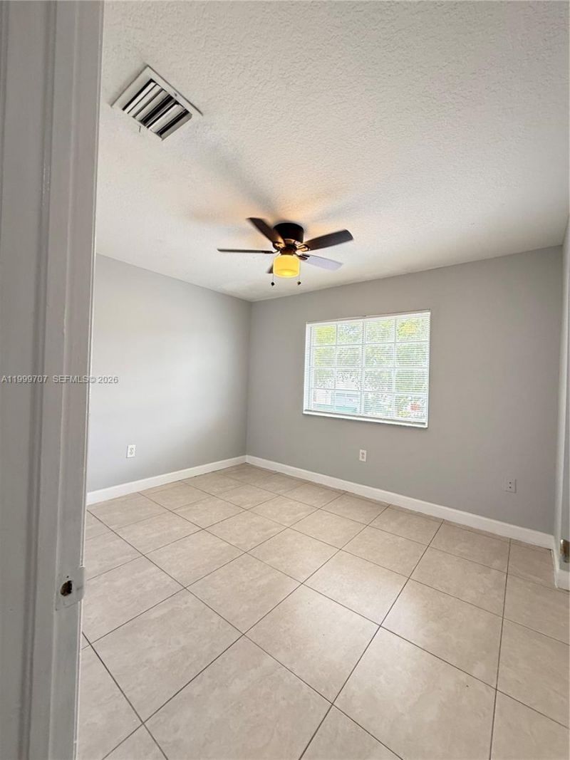 8428 NW 103rd St, Unit 104C, Hialeah Gardens, FL 33016 Photo