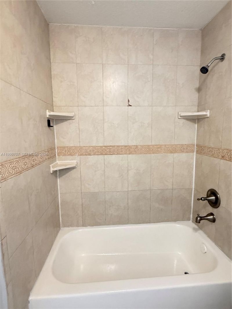 8428 NW 103rd St, Unit 104C, Hialeah Gardens, FL 33016 Photo